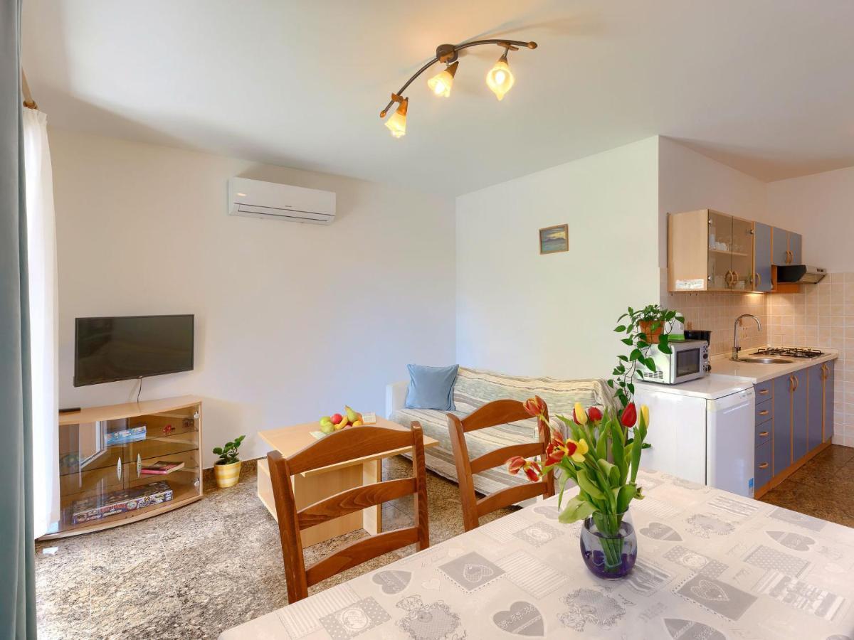 Holiday Home House Eric&Paolo By Interhome Пула Екстер'єр фото