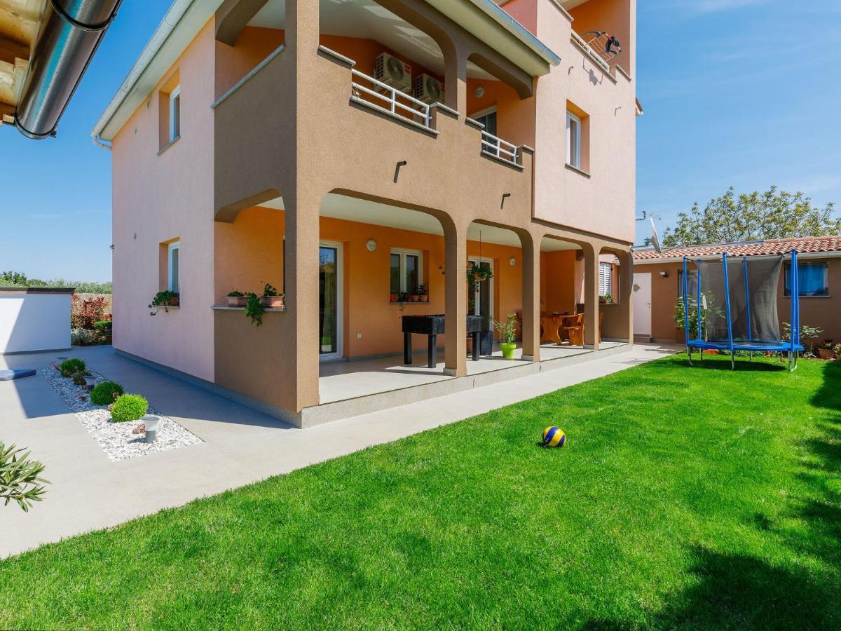 Holiday Home House Eric&Paolo By Interhome Пула Екстер'єр фото